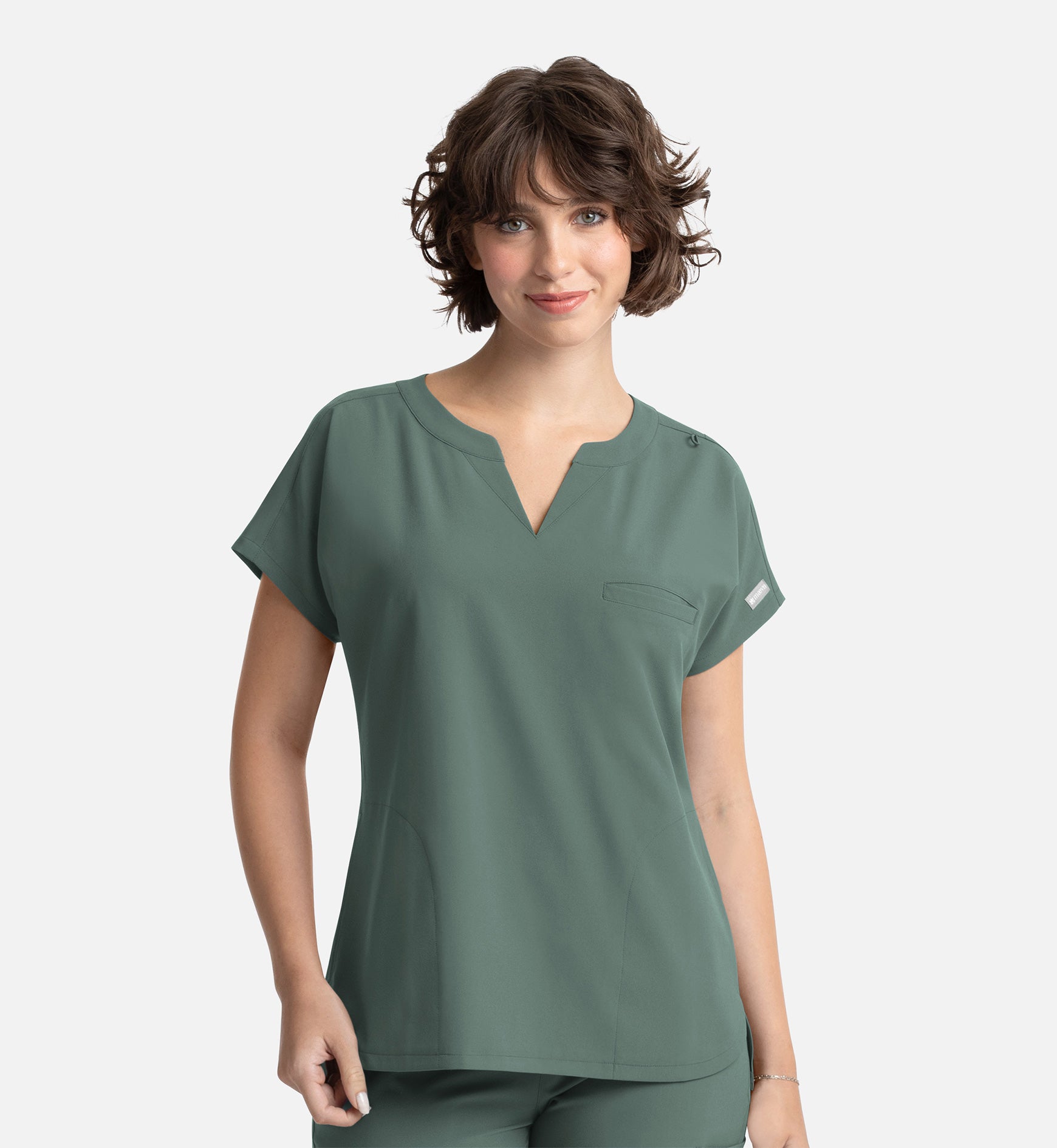 Maevn Momentum 5003 Women Dolmane Top – Scrubs to The Rescue